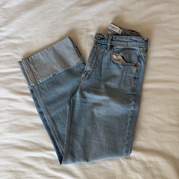 Abercrombie & Fitch Denim - Abercrombie the 90’s relaxed high rise jeans